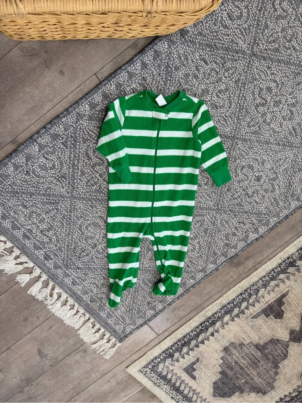 Old Navy Green and White Striped Footed One-Piece 6-12 Months Baby Boy